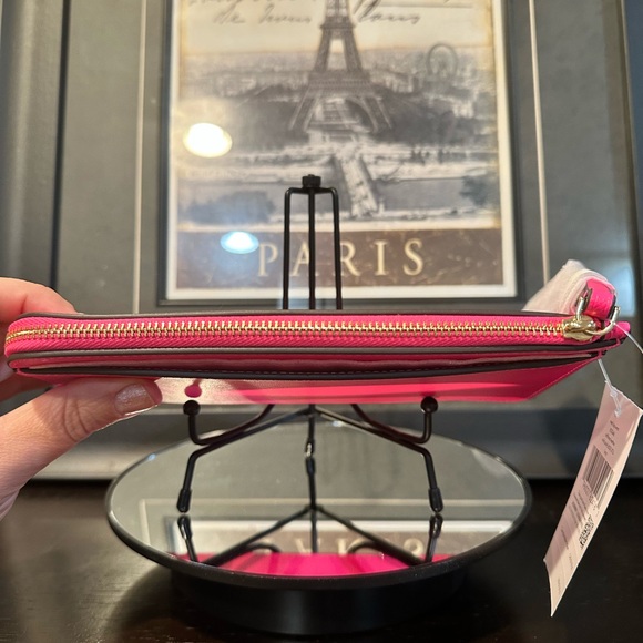 Kate Spade Lucy Medium L-Zip Wristlet Wild Pink - Picture 6 of 11
